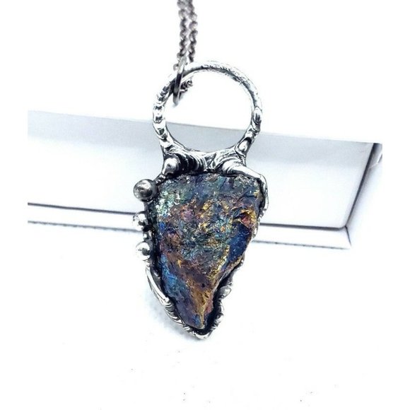 Chalcopyrite crystal Necklace - Picture 11 of 12